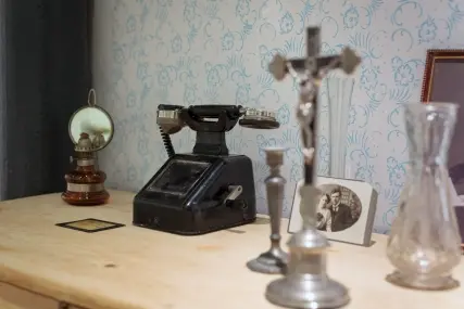 Pokój zagadek w muzeum – Skrytka Powstańców